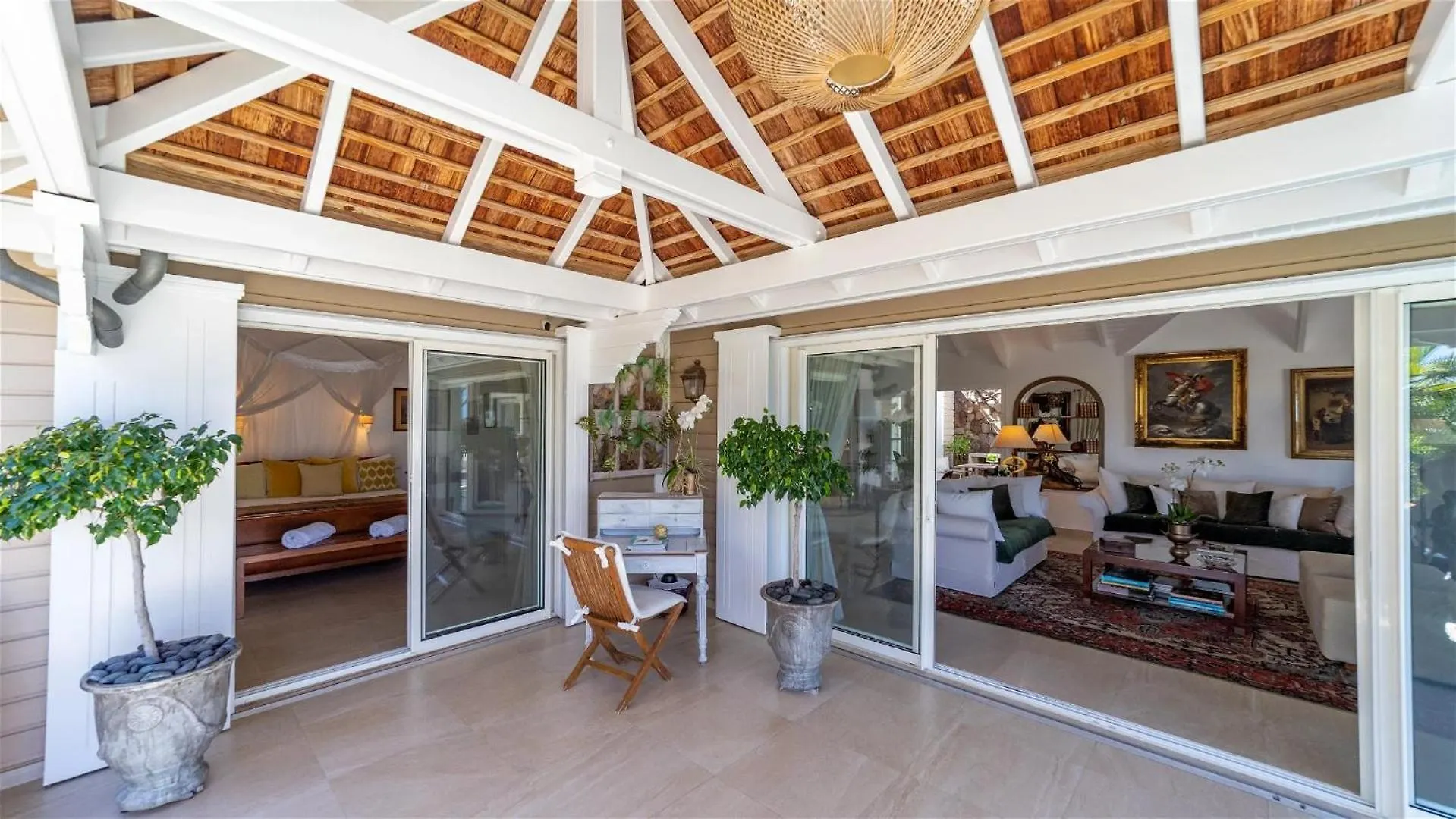 Serene 1BVilla where Romance Meets Tropical Beauty Marigot