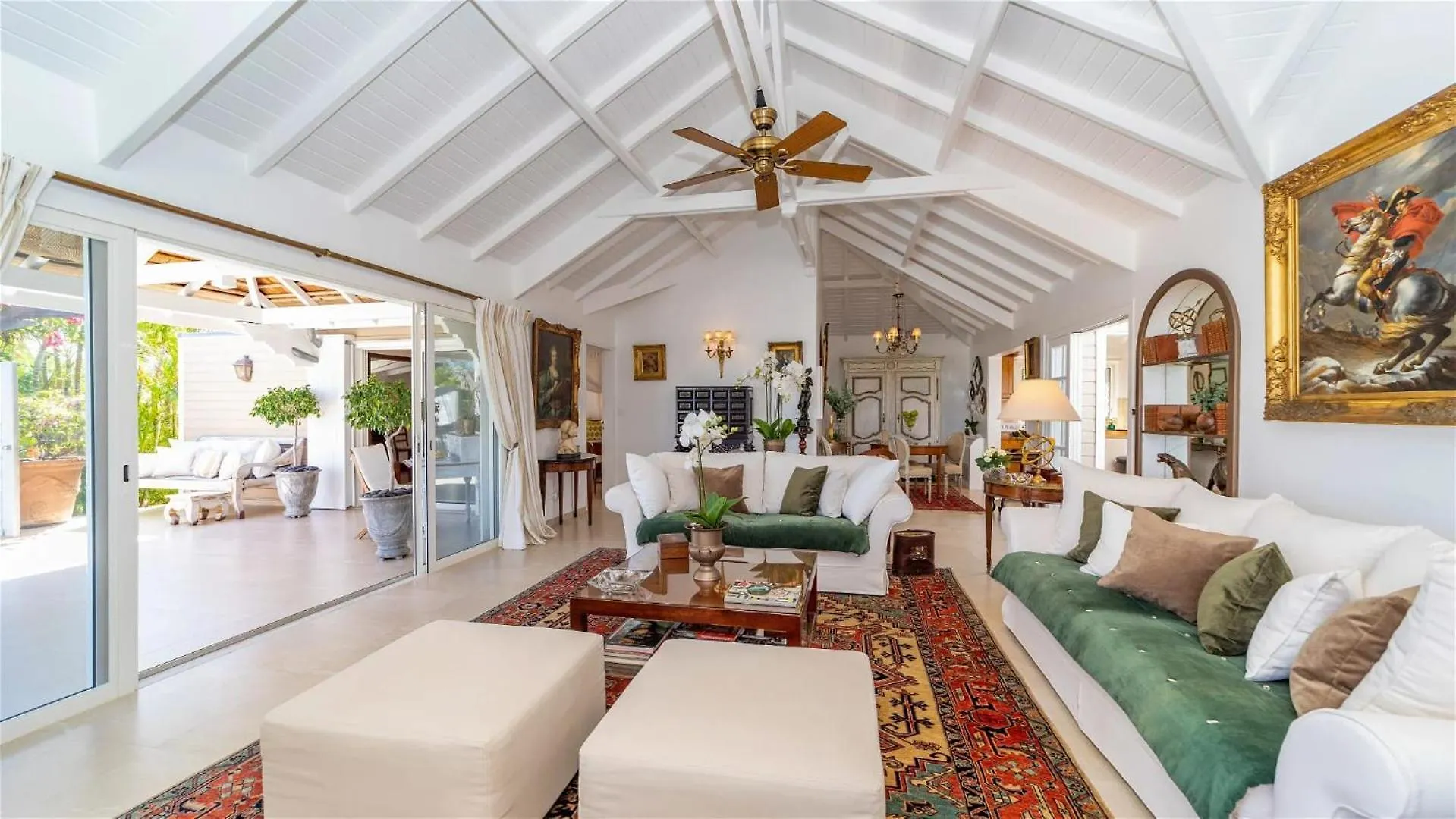 Serene 1BVilla where Romance Meets Tropical Beauty Marigot فيلة