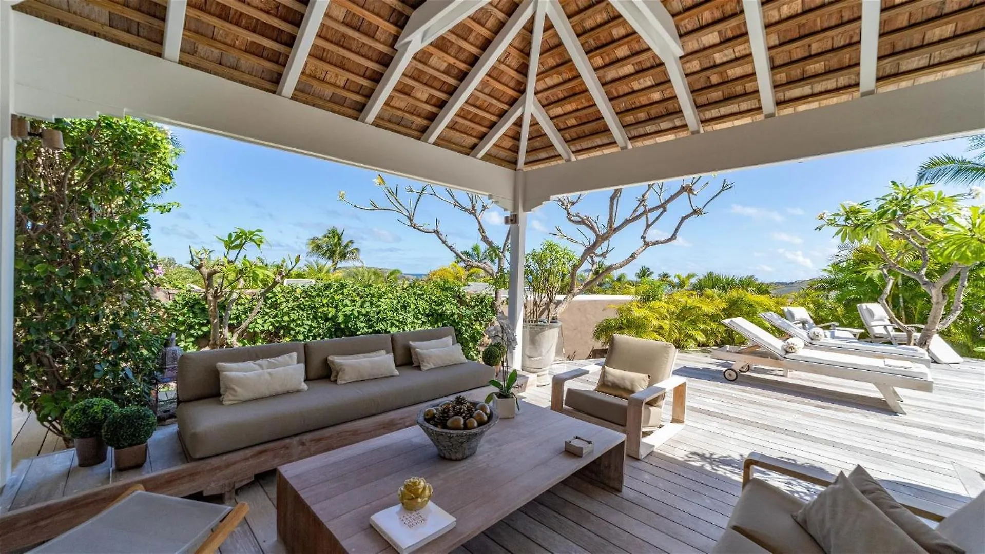 Vila Serene 1BVilla where Romance Meets Tropical Beauty Marigot Svatý Bartoloměj